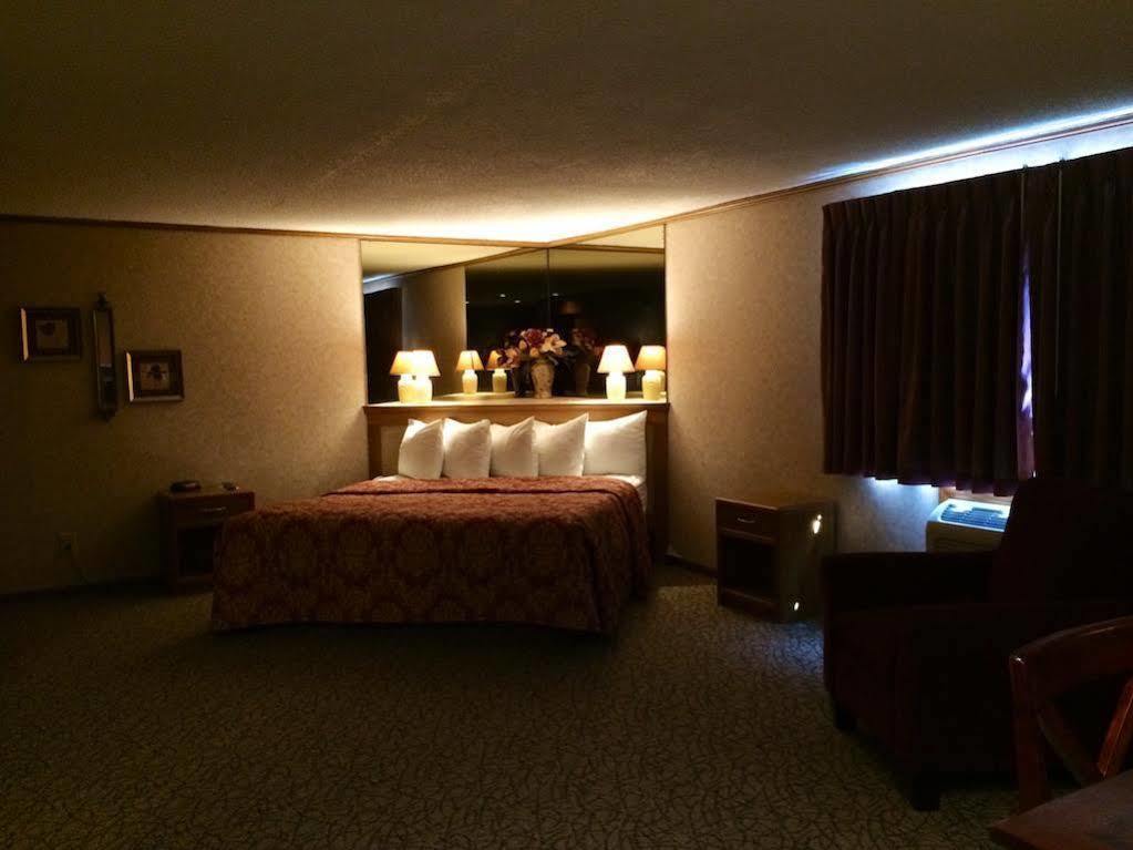 Travelodge By Wyndham Motel Of St Cloud Сент-Клауд Экстерьер фото